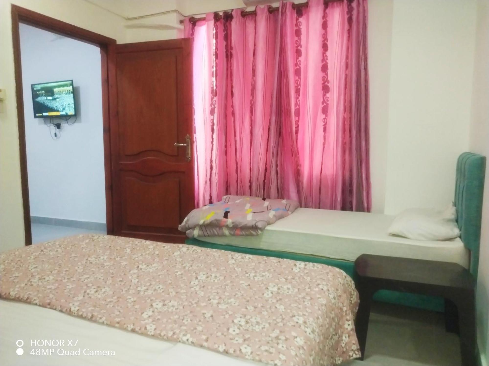 Farah Plaza Hostel &Hotel Apartments Акаба Екстериор снимка